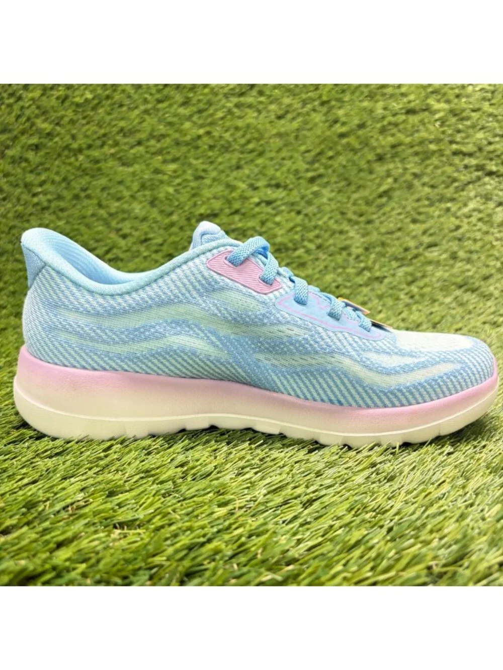 Skechers Go Walk Joy Lynzee Womens Size 5.5D Blue Pink Running Shoes Sneakers